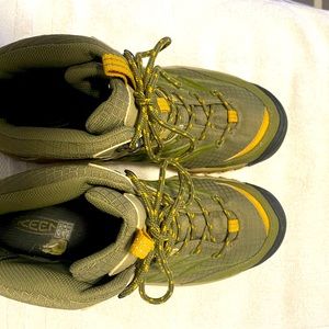 Mens Hiking Shoes